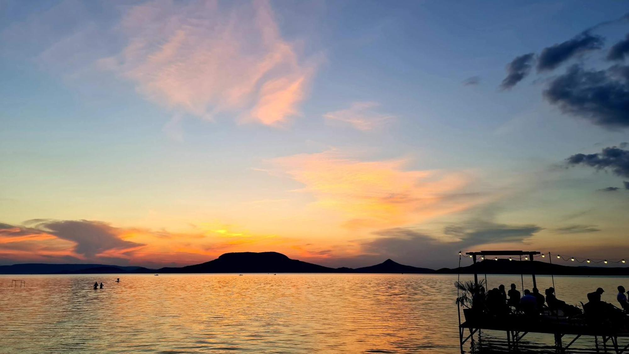 Fonyód Sunset Resort - Lakeside Apartment المظهر الخارجي الصورة