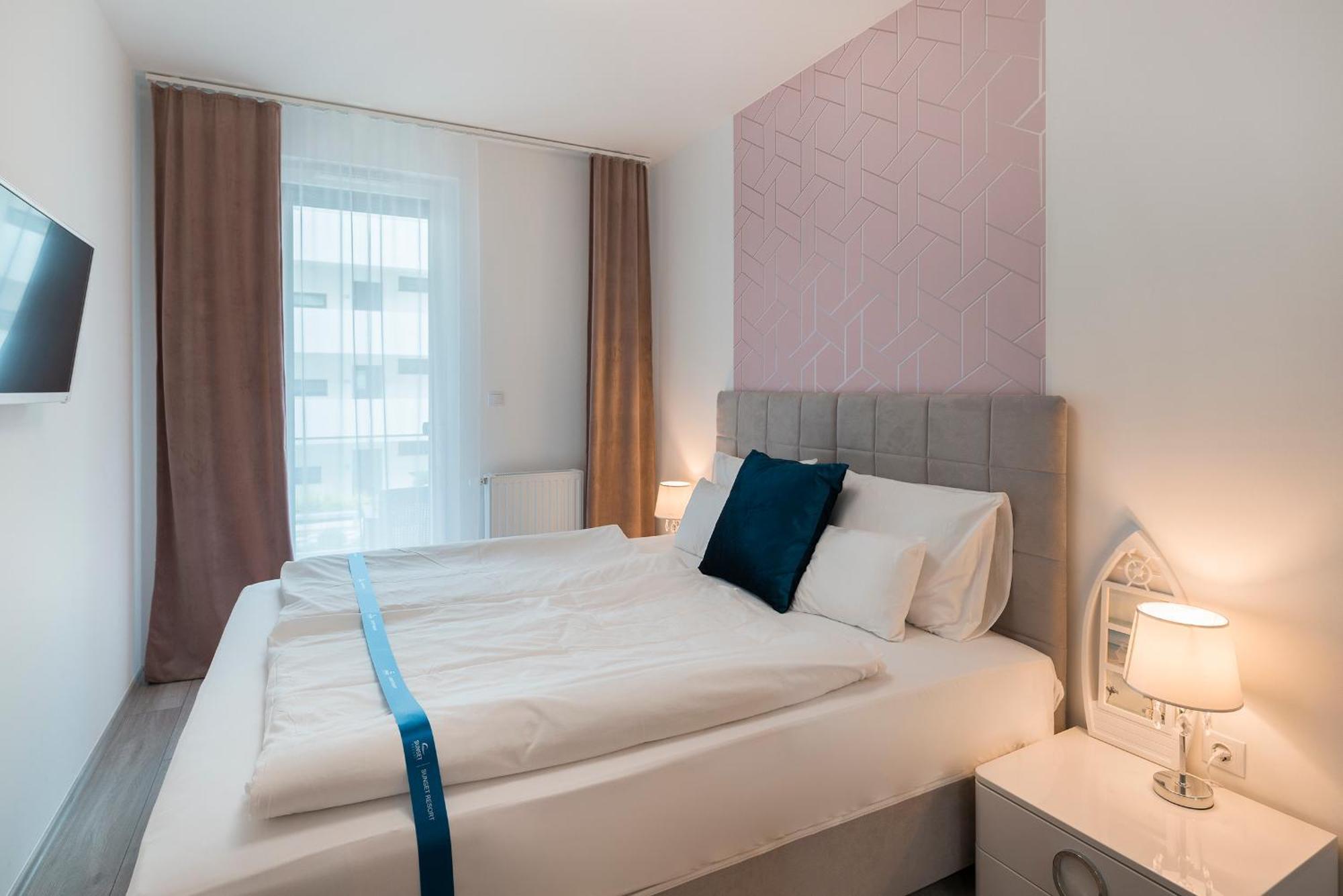 Fonyód Sunset Resort - Lakeside Apartment الغرفة الصورة